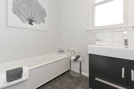 Photo of property in 703 Fitzroy Avenue, Mahora, Hastings, 4120