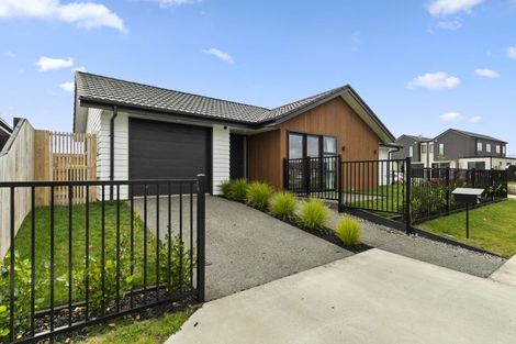 Photo of property in 2 Kimbolton Street, Rototuna North, Hamilton, 3210