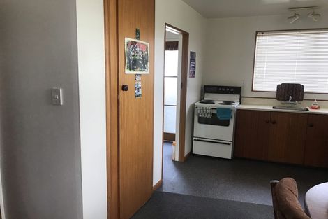 Photo of property in 72 Waratah Street, Avondale, Christchurch, 8061