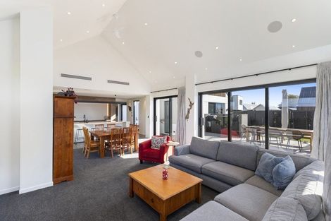 Photo of property in 7 Hobbs Lane, Harewood, Christchurch, 8051
