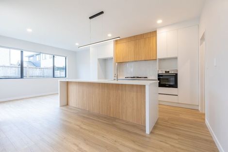 Photo of property in 29 Toanui Road, Hobsonville, Auckland, 0616