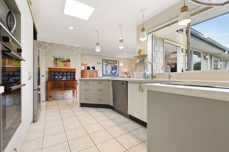 Photo of property in 21 Merlin Close, Huntington, Hamilton, 3210