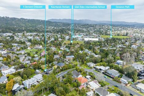 Photo of property in 5 Derwent Crescent, Titirangi, Auckland, 0604