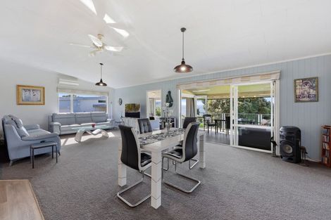 Photo of property in 49 Torkar Road, Clarks Beach, 2122