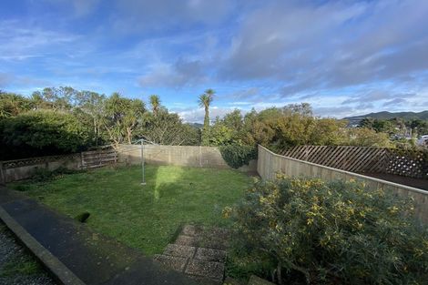 Photo of property in 6 Hallewell Crescent, Johnsonville, Wellington, 6037