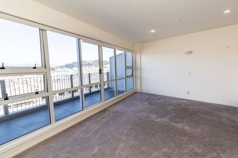 Photo of property in Stadium Garden Flats, 412/107 Thorndon Quay, Pipitea, Wellington, 6011