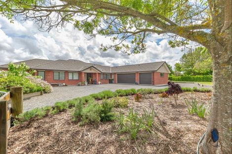 Photo of property in 2 Ivy Lane, Ohau, 5570
