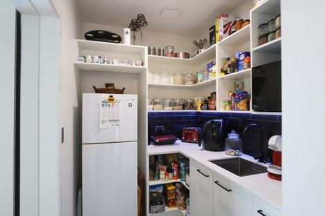 Photo of property in 13 Tari Road, Pukeatua, 3880