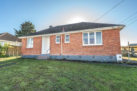 Photo of property in 10 Churchill Crescent, Tawhero, Whanganui, 4501