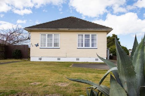Photo of property in 240 High Street, Dannevirke, 4930