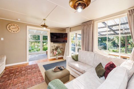 Photo of property in 6 Edwards Street, Kimbolton, Feilding, 4777
