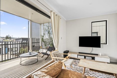 Photo of property in 12 Raranga Lane, Hobsonville, Auckland, 0616