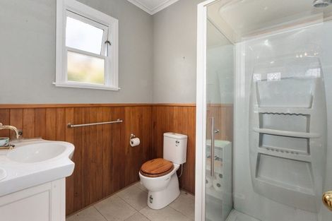 Photo of property in 284 Waiwhetu Road, Fairfield, Lower Hutt, 5011