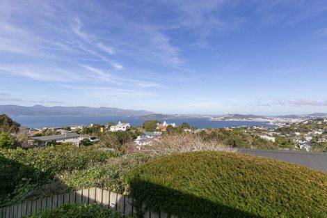 Photo of property in 9 Imran Terrace, Khandallah, Wellington, 6035