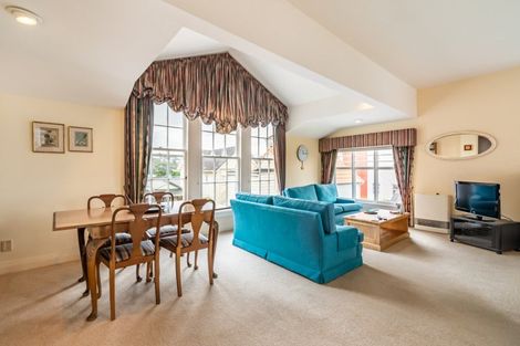 Photo of property in 19 Selwyn Terrace, Thorndon, Wellington, 6011