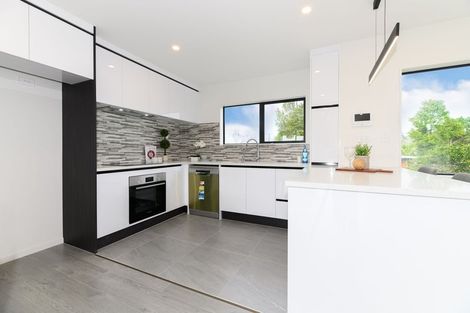 Photo of property in 3/7 Ranui Station Road, Ranui, Auckland, 0612