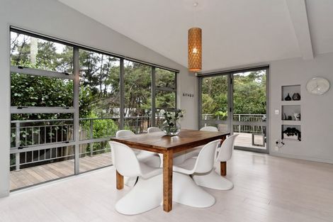 Photo of property in 20c Konini Road, Titirangi, Auckland, 0604