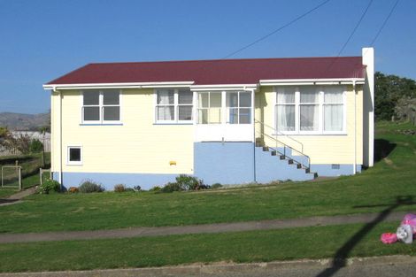Photo of property in 9 Tuki Street, Titahi Bay, Porirua, 5022