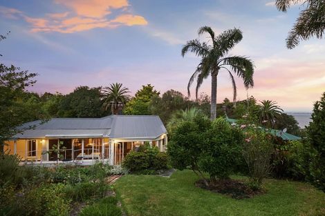 Photo of property in 773 South Titirangi Road, Titirangi, Auckland, 0604