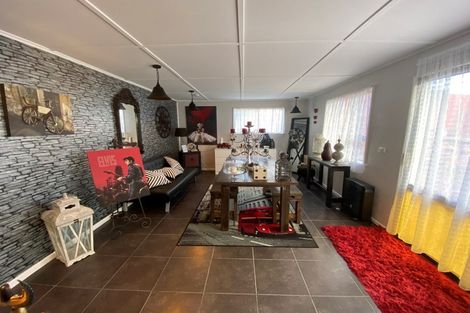 Photo of property in 255 High Street, Eltham, 4322