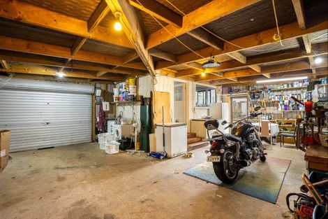 Photo of property in 10 Miranda Street, Stratford, 4332