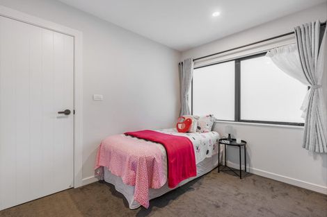 Photo of property in 1 Barrique Road, Kumeu, 0810