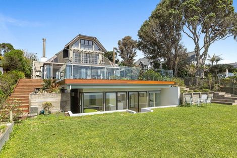 Photo of property in 6 Cliff Road, Torbay, Auckland, 0630