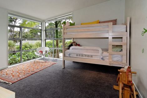 Photo of property in 20c Konini Road, Titirangi, Auckland, 0604