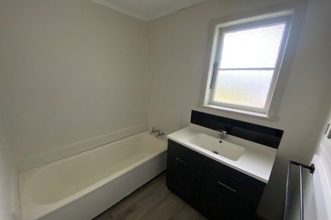 Photo of property in 10 Pukemiro Road, Te Kamo, Whangarei, 0112