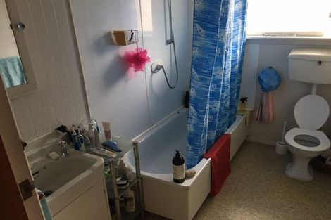 Photo of property in 1/124 Wilsons Road South, Saint Martins, Christchurch, 8022