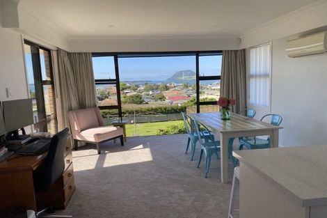 Photo of property in 21 Tirinui Crest Road, Otumoetai, Tauranga, 3110
