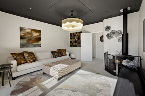 Photo of property in 11 Cedar Drive, Kelvin Heights, Queenstown, 9300