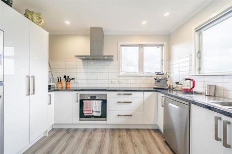 Photo of property in 86 Tirohanga Road, Tirohanga, Lower Hutt, 5010