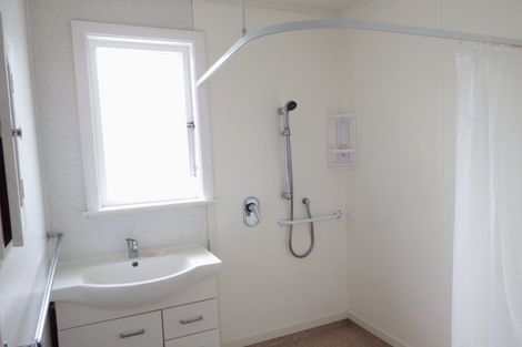 Photo of property in 13 Potaka Street, Marton, 4710