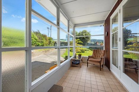 Photo of property in 45f1- Dowling Grove, Silverstream, Upper Hutt, 5019