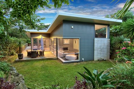 Photo of property in 20c Konini Road, Titirangi, Auckland, 0604