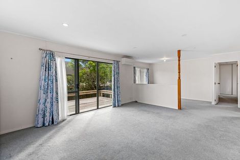 Photo of property in 7 Gala Place, Henderson, Auckland, 0612