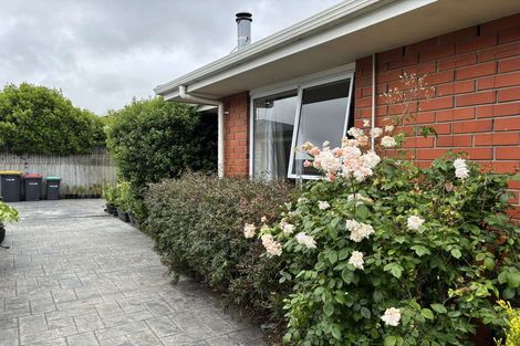 Photo of property in 20 Winters Road, Redwood, Christchurch, 8051
