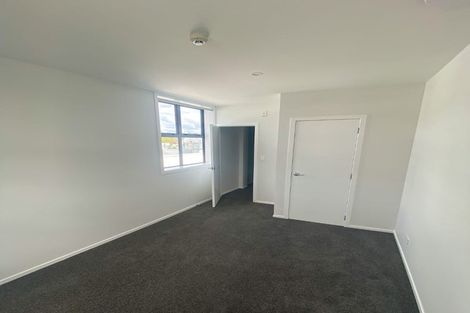 Photo of property in 2a/2 Gibbons Street, Upper Hutt, 5018