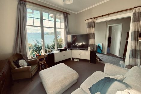 Photo of property in 70 Evans Bay Parade, Roseneath, Wellington, 6021