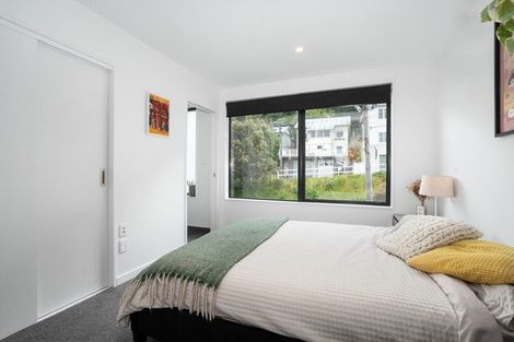Photo of property in 175c Sutherland Road, Lyall Bay, Wellington, 6022