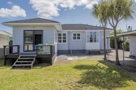 Photo of property in 620 Queen Street East, Levin, 5510