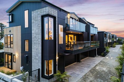 Photo of property in 18a Stratford Avenue, Milford, Auckland, 0620