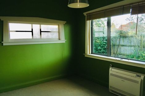 Photo of property in 35 Memorial Avenue, Ilam, Christchurch, 8053