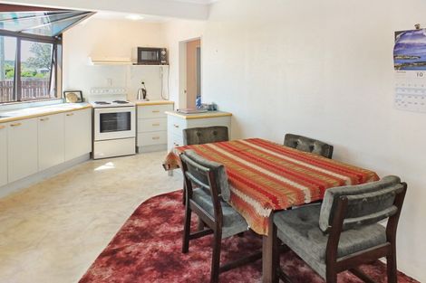 Photo of property in 12 Roore Street, Foxton Beach, Foxton, 4815