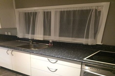 Photo of property in 25 Matama Road, Glen Eden, Auckland, 0602