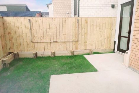 Photo of property in 14 Papai Lane, Massey, 0614