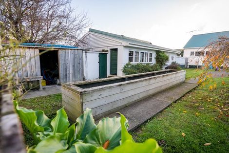 Photo of property in 32 Petherick Street, Taita, Lower Hutt, 5011