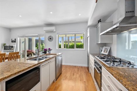 Photo of property in 140 Gills Road, Albany Heights, Auckland, 0632