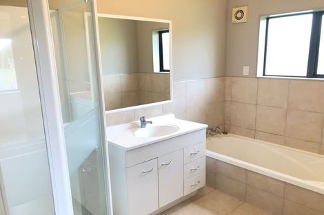 Photo of property in 11 Innisowen Place, Flat Bush, Auckland, 2019